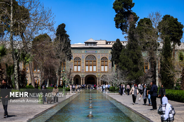 Au Palais de Golestan, les météorites rencontrent les joyaux du désert iranien