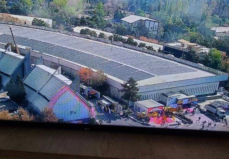Téhéran dévoile sa plus grande centrale solaire sur toit : 2 MW au parc des expositions
